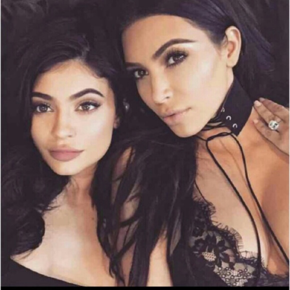 NWOT Sexy Kim Choker. - Picture 4 of 4